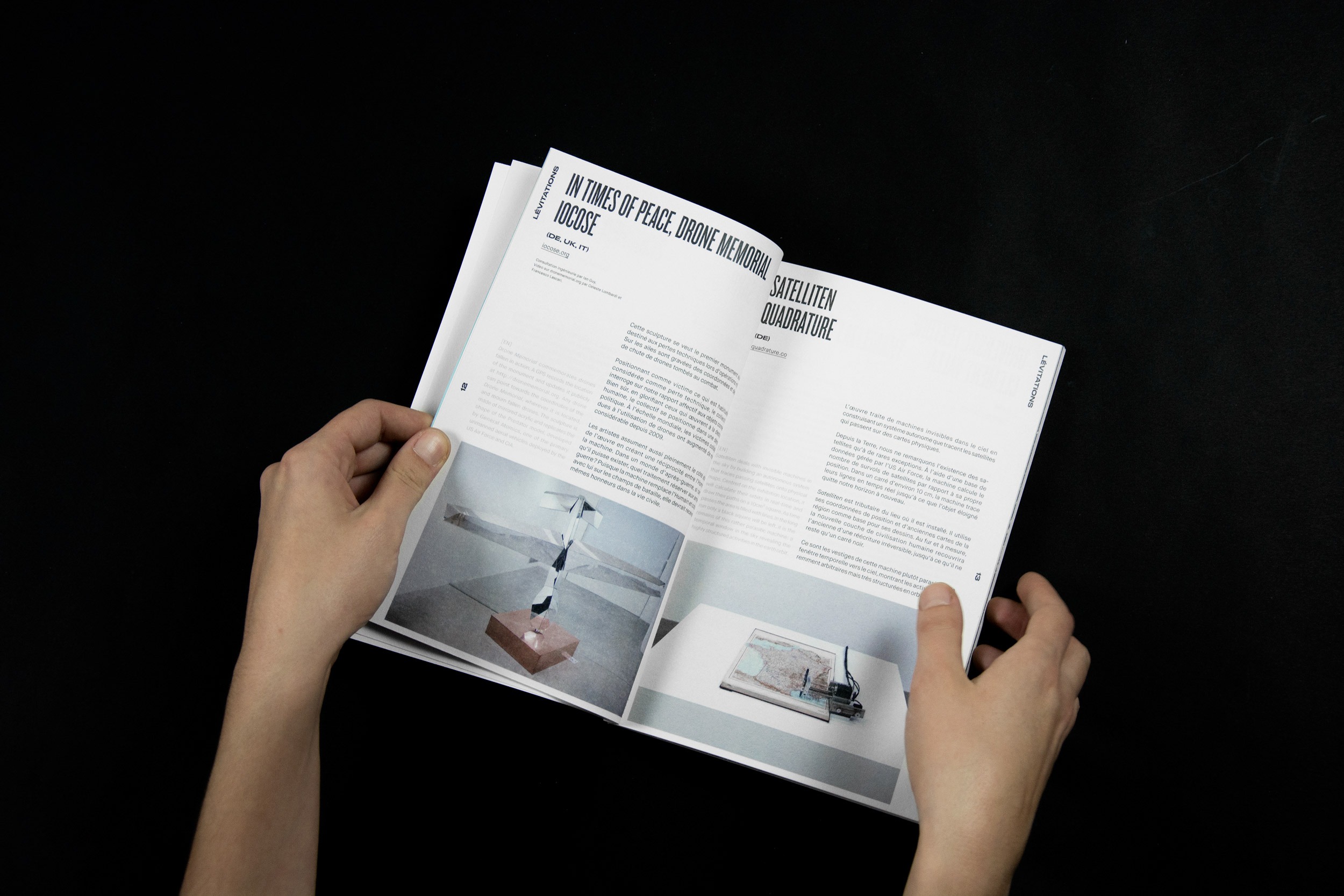pages intérieurs du livre présentant un événement sur chaque pages de la Biennale Chroniques